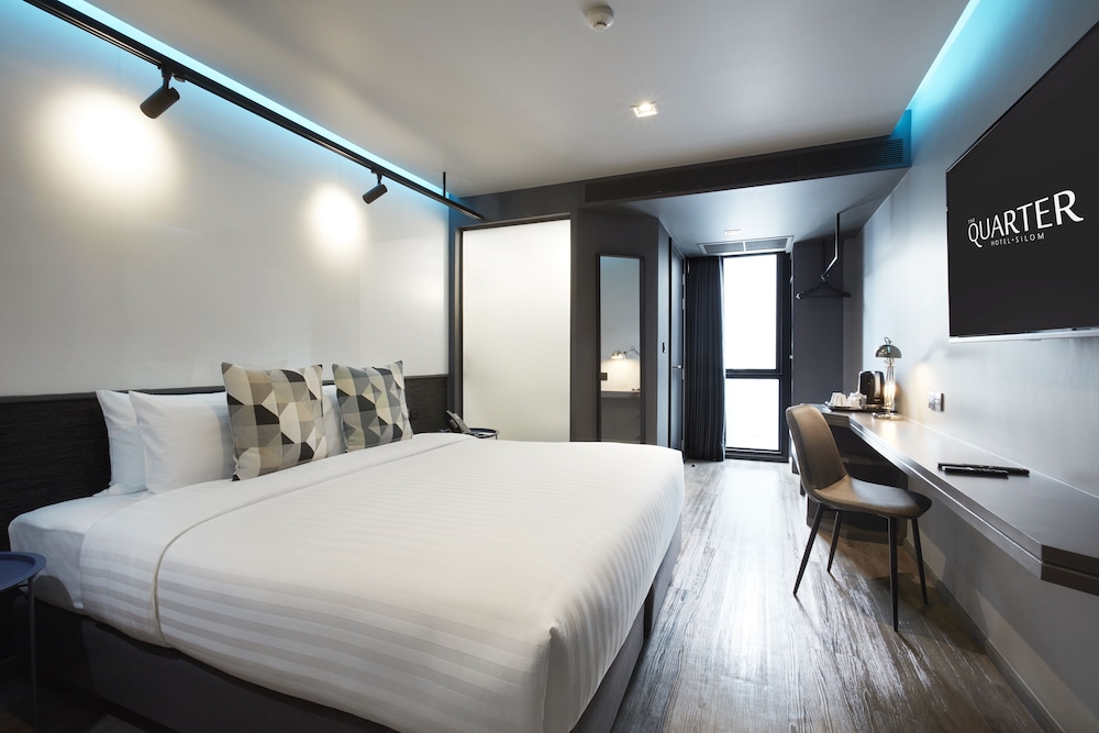 The Quarter Hotel Silom By UHG 23/68