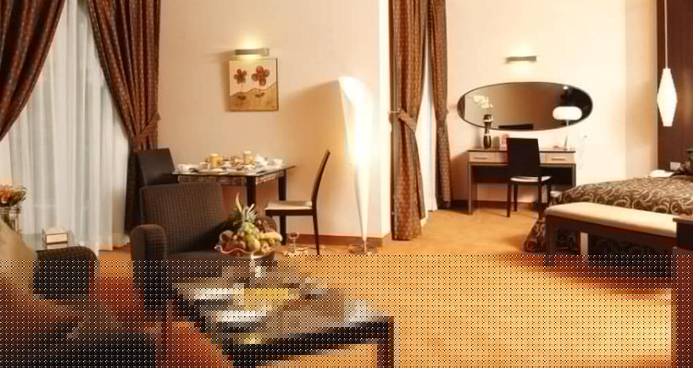 Regency Palace 37/71