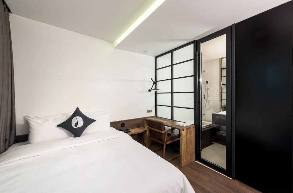 HOTEL THE DESIGNERS KONDAE 16/71