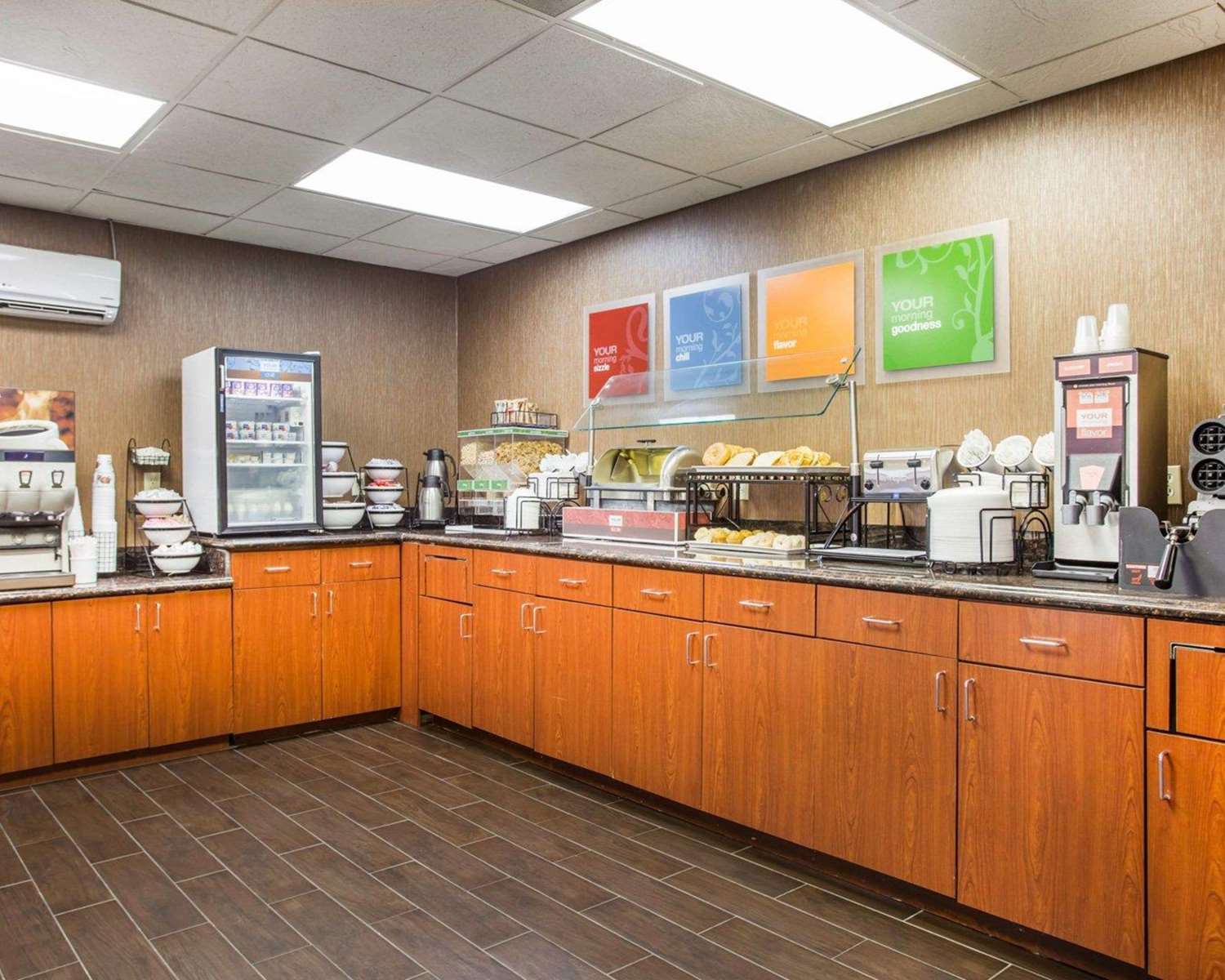 Comfort Inn Suites At Stone Mountain 32/39