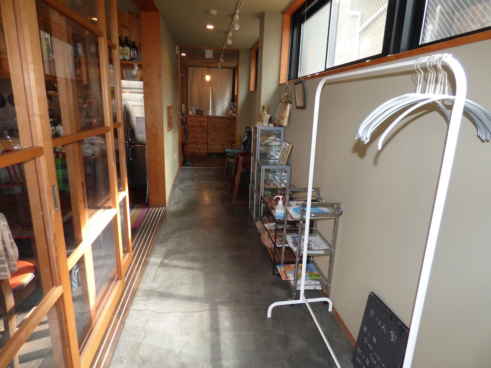 Guesthouse Hyakumanben Cross 22/50