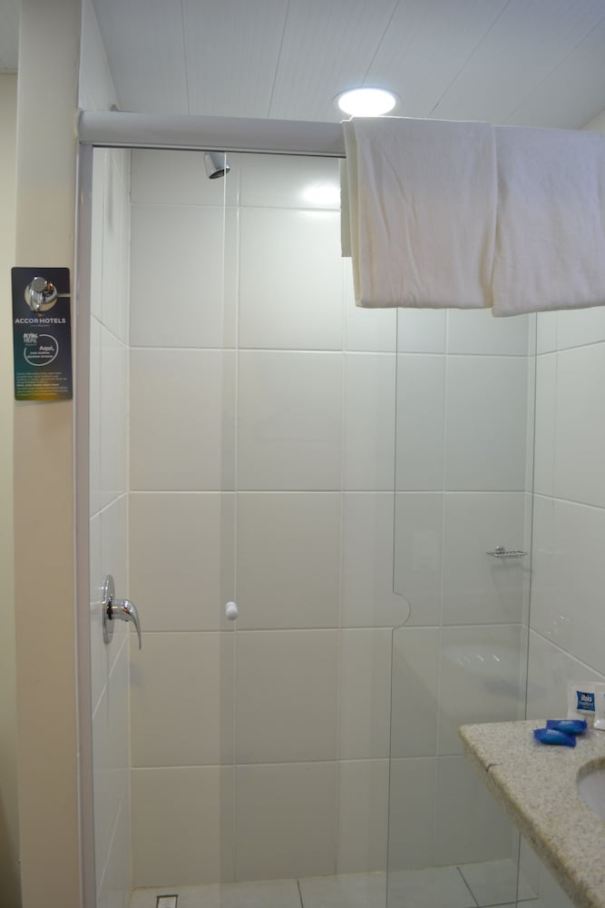 ibis budget Divinopolis 59/59