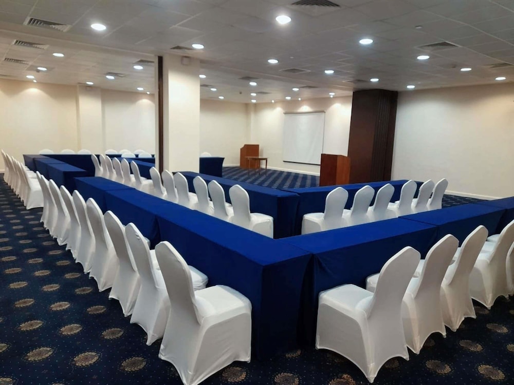 Naama Bay Promenade Beach Resort 55/66