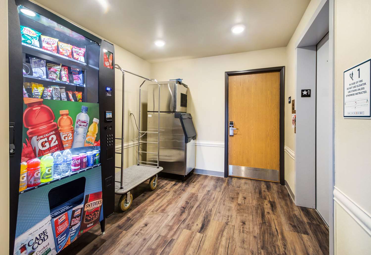 Econo Lodge Burlington I-70 17/21
