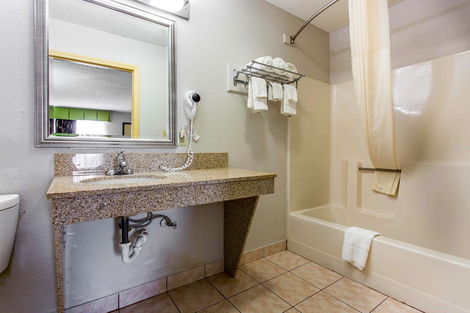 Quality Inn Albemarle NC 14/14