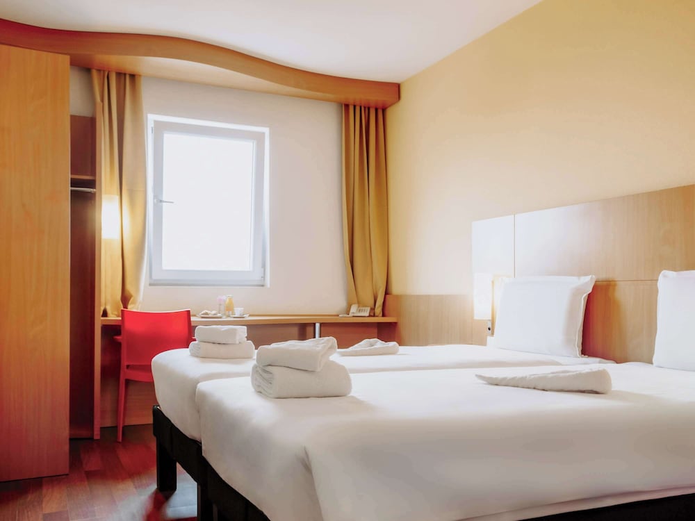 Ibis Sofia Airport Hotel 20/60