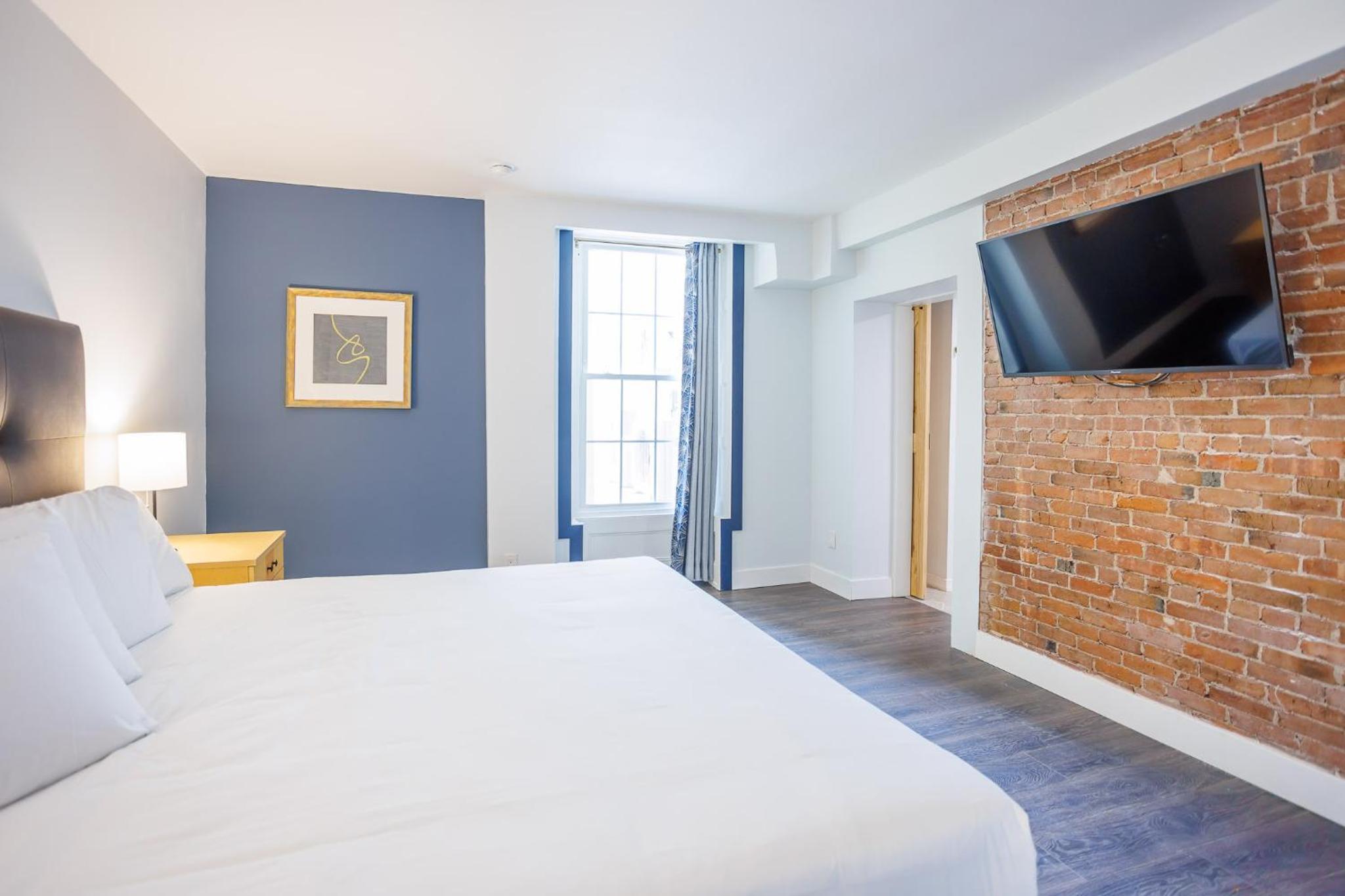 Superior, Suite, King Bed