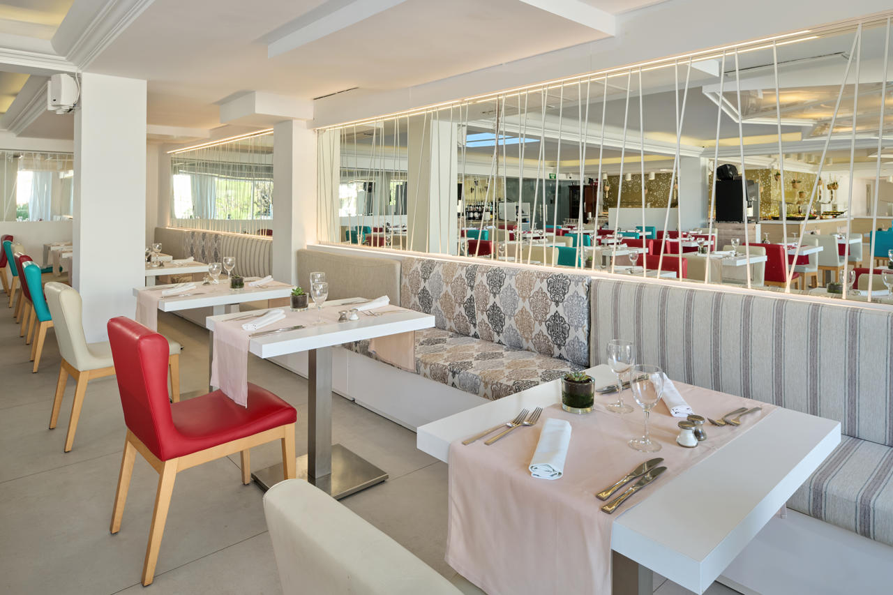 Grupotel Ibiza Beach Resort - Adults Only 28/41