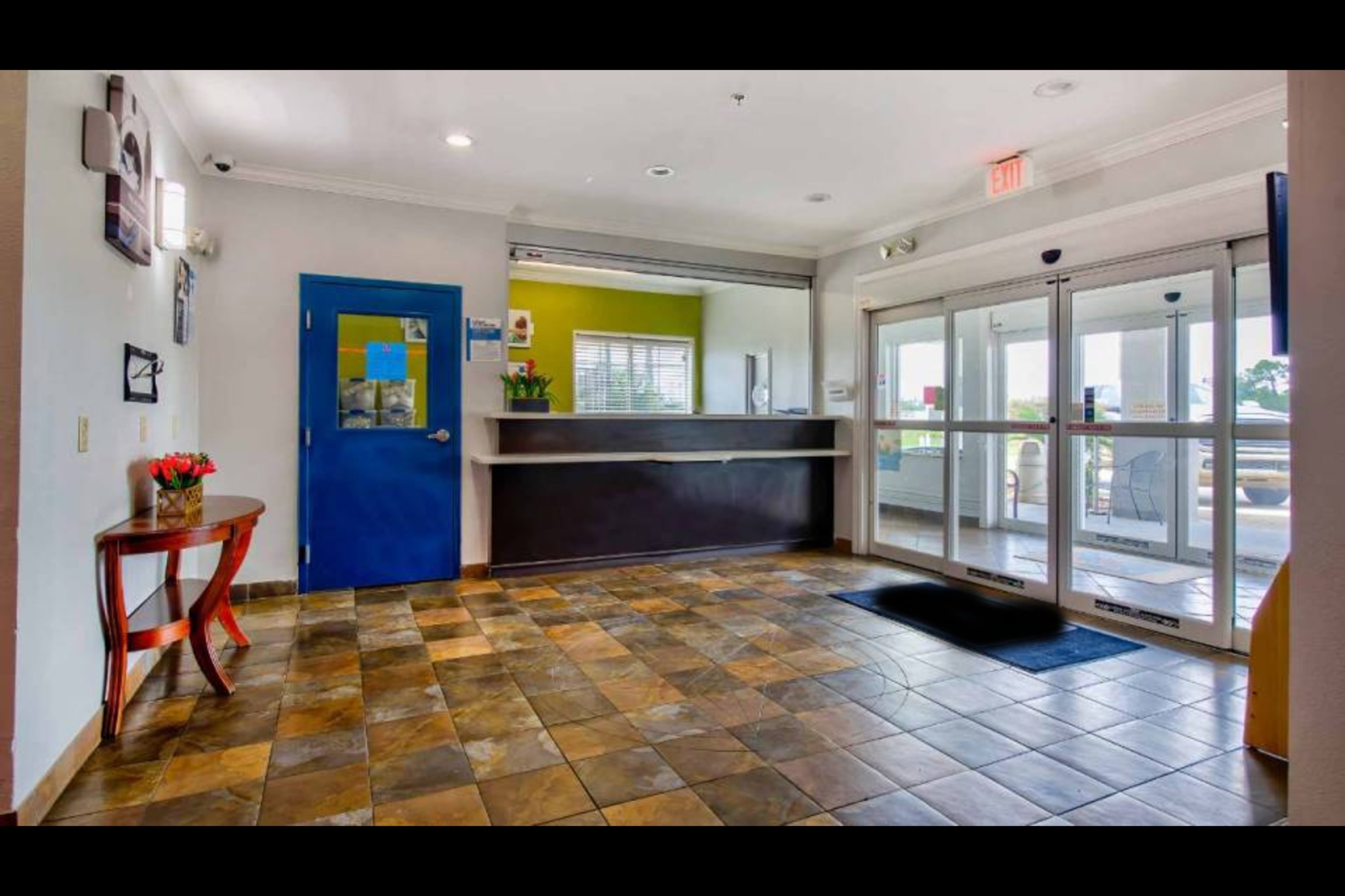 Oyo Townhouse Sulphur,LA Extended Stay I-10 photo3