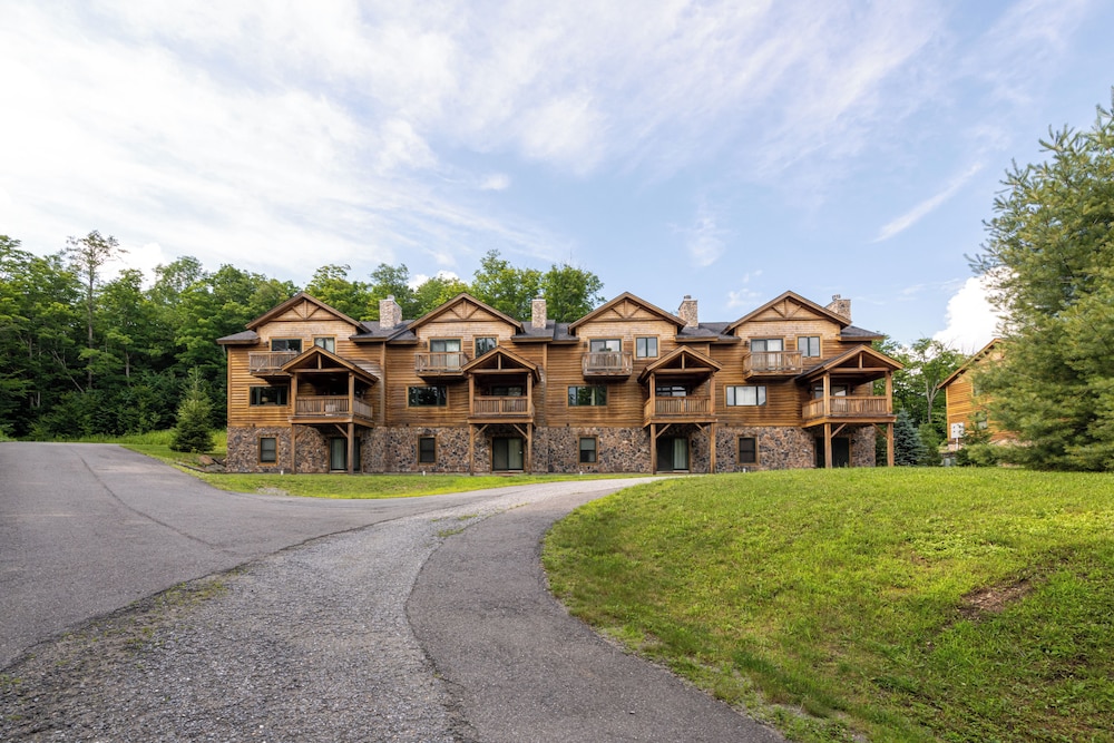 Mount Snow Lodging 47/50