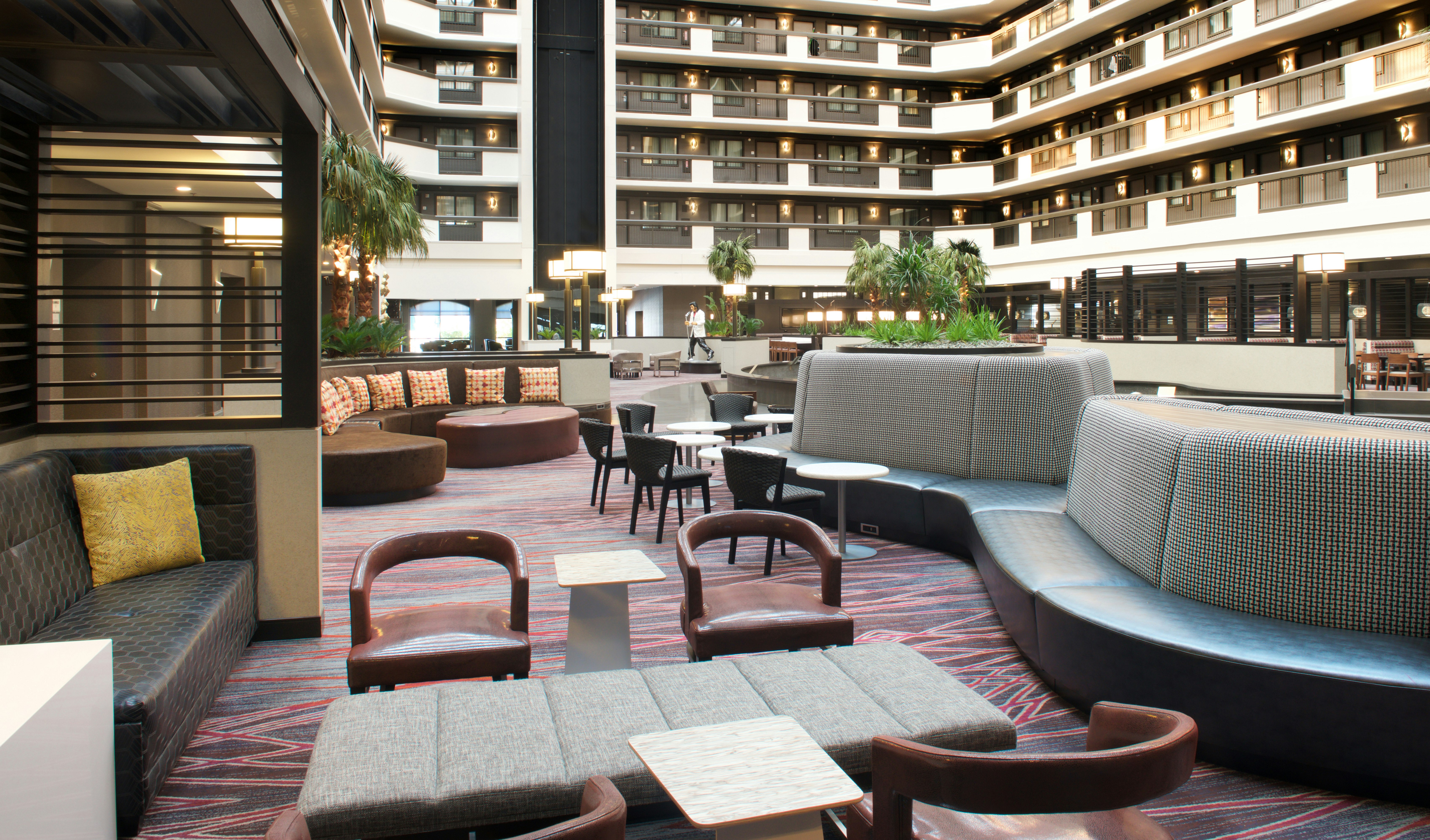 Embassy Suites Las Vegas 43/76