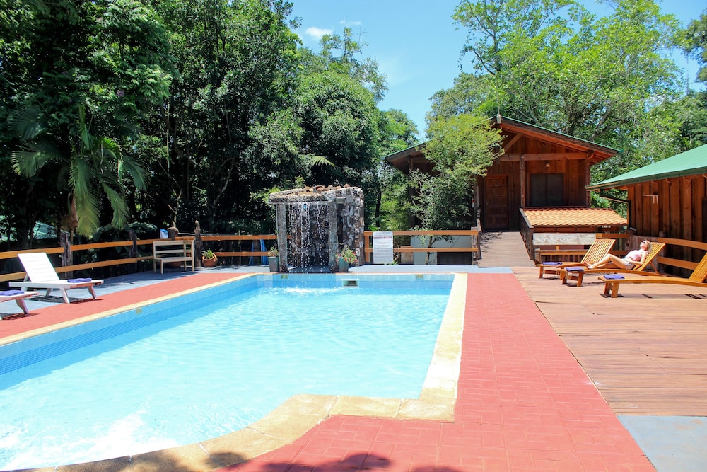 Palo Rosa Lodge 6/68