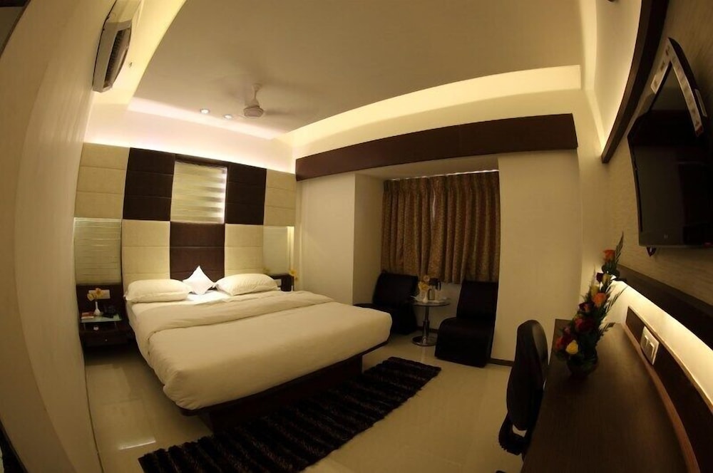 PEARL OF HEAVEN THE HOTEL 13/40