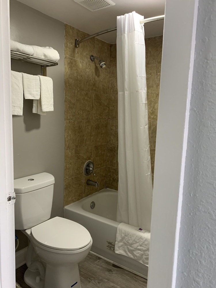Motel6 Newport News, VA - Fort Eustis 20/21