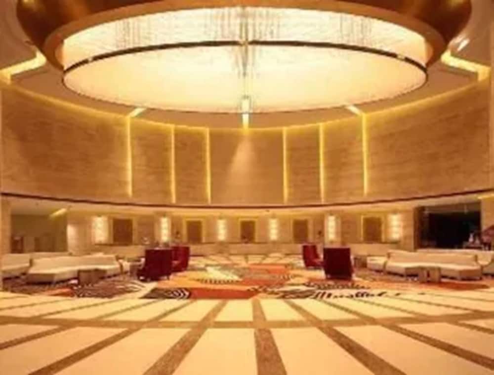 Howard Johnson by Wyndham Sunshine Plaza Ningbo 8/16