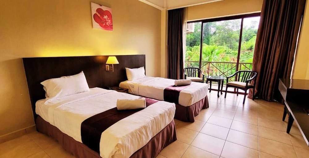 Deluxe Twin