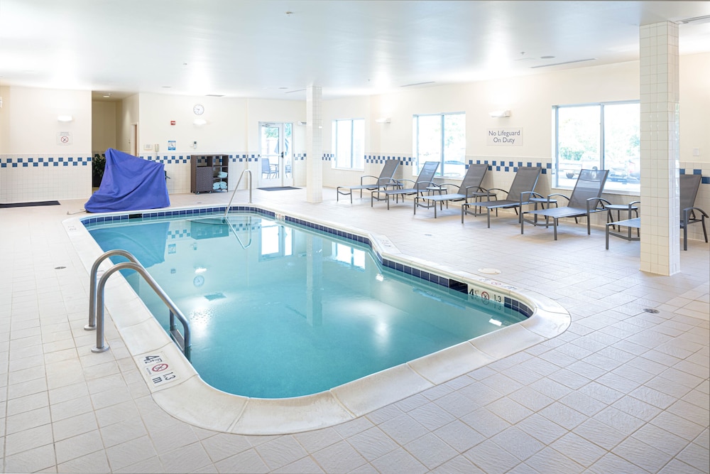 Fairfield Inn & Suites South Boston 4/68