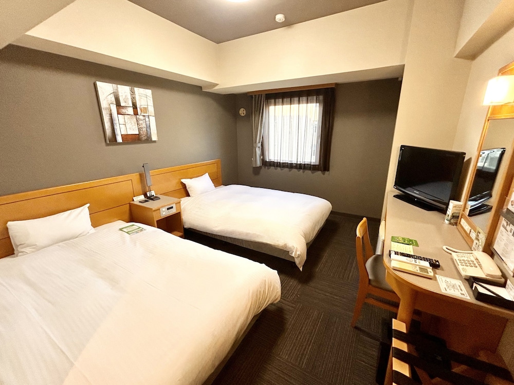 Hotel Route-Inn Kikugawa Inter 17/63
