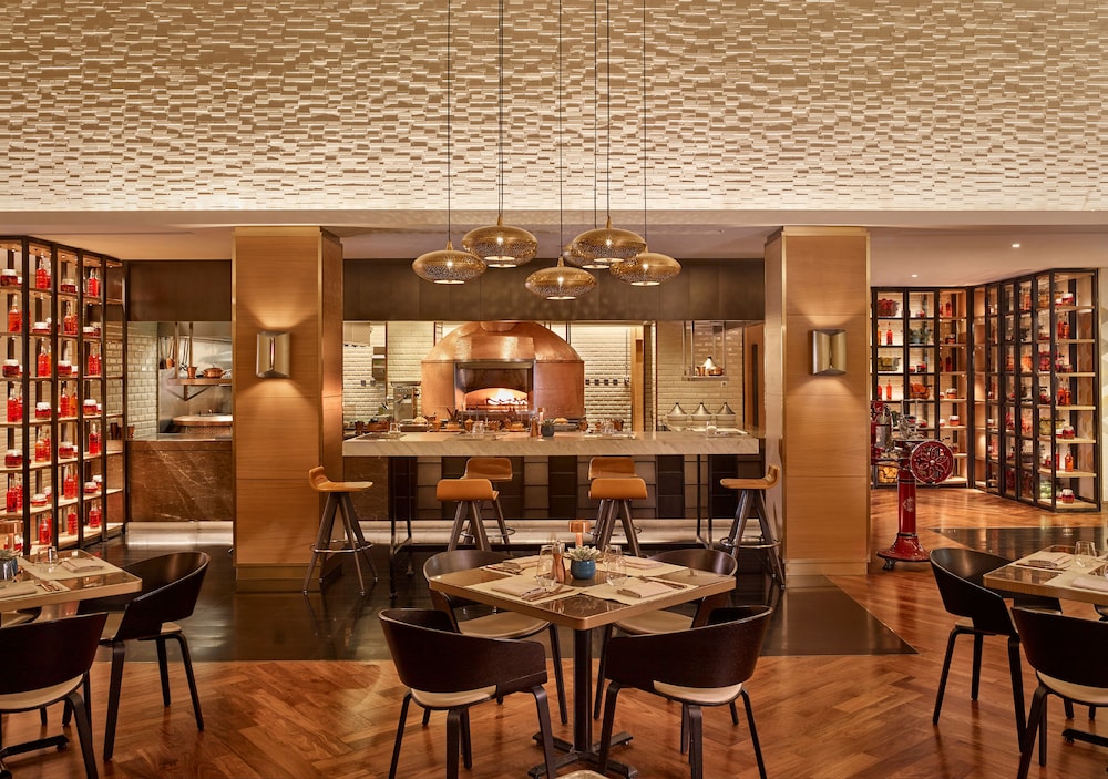 Hyatt Regency Al Kout Mall 50/70