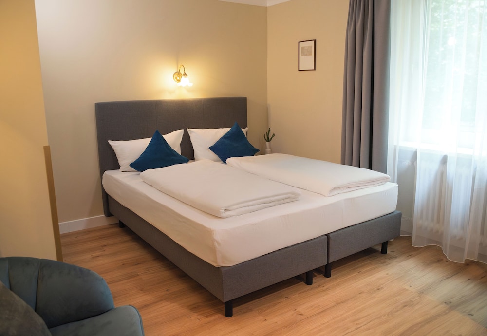 Acanthushotel Munich 8/50