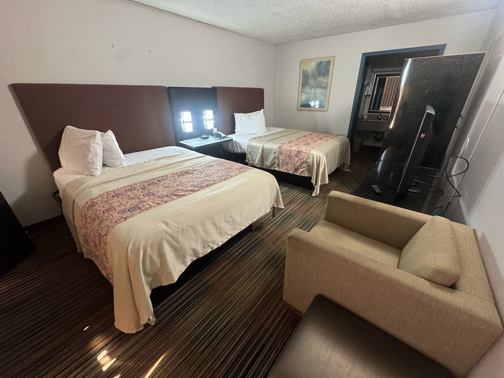 Discovery Inn Lafayette Airport I-10 6/35