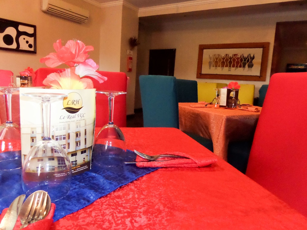Le Real Hotel 46/56