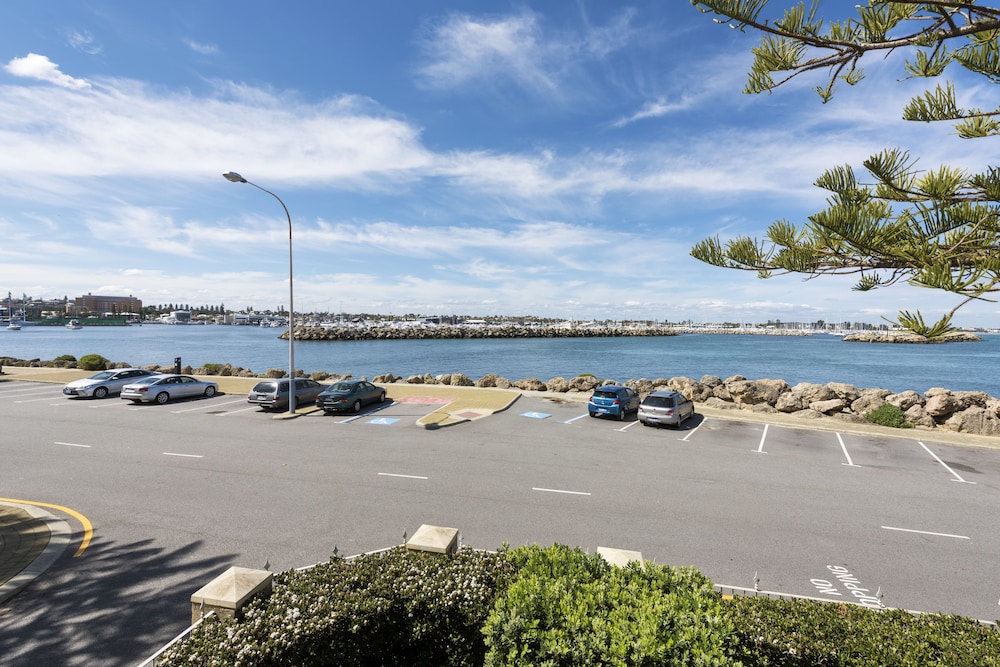 Be. Fremantle 53/62
