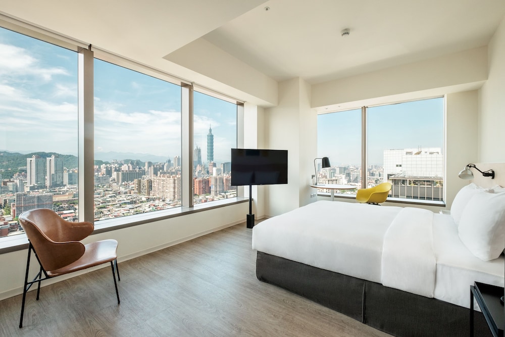 AMBA TAIPEI SONGSHAN 8/58