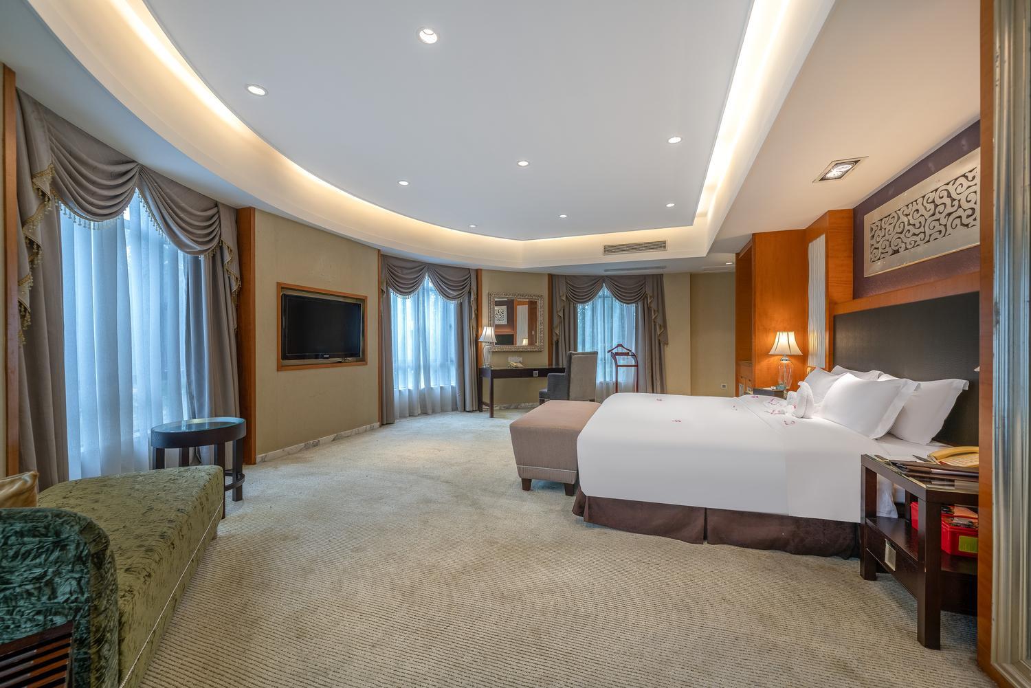 Green Lake Hot Spring Hotel 15/26
