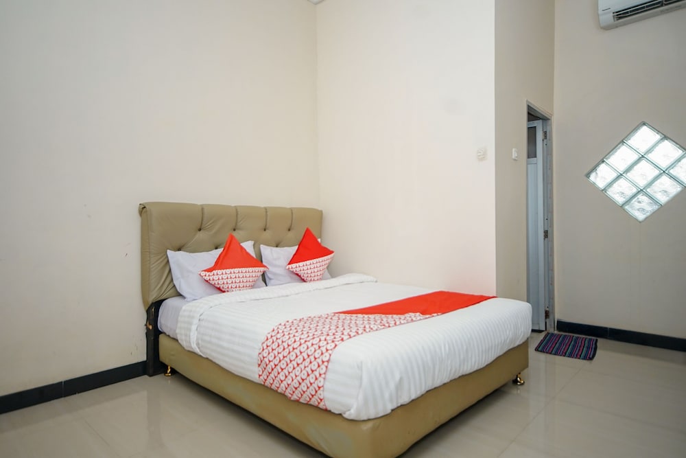 Oyo 247 Wisma Merdeka 9/30