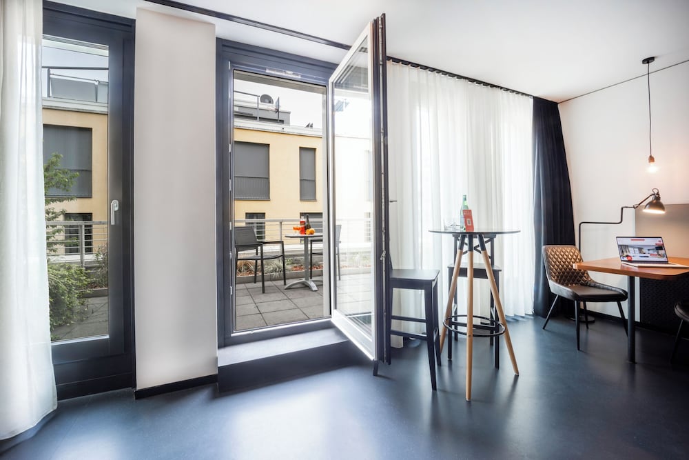 The Spot Serviced Apartments 25/47