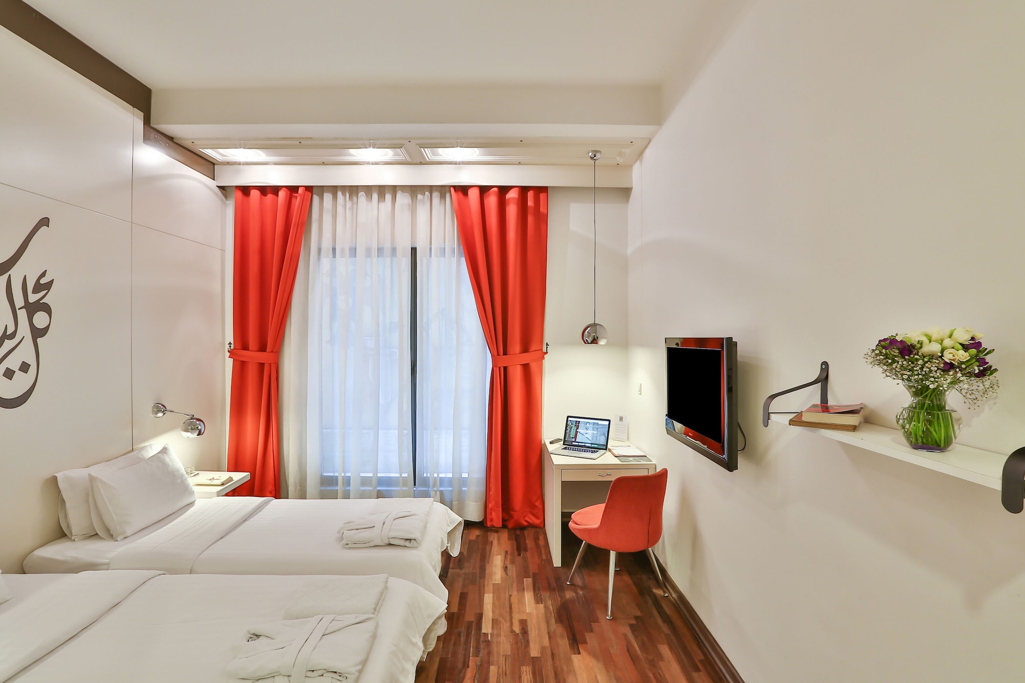 BASIC, BASEMENT, DOUBLE BED