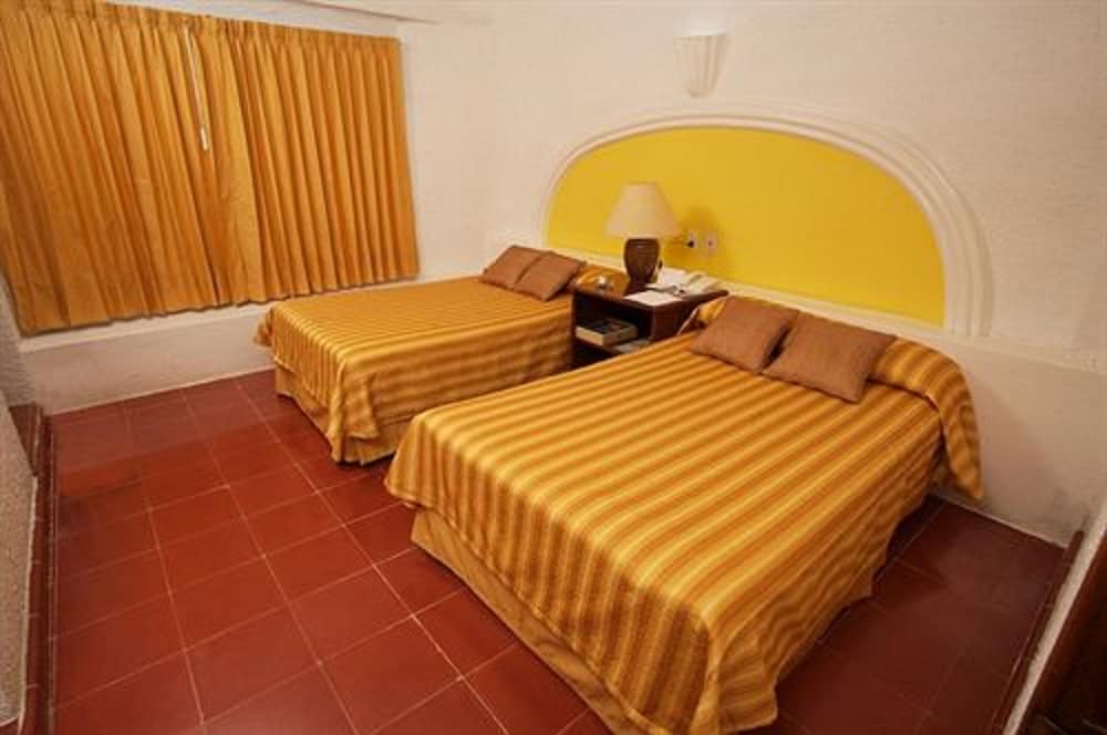 Antillano Hotel 17/60