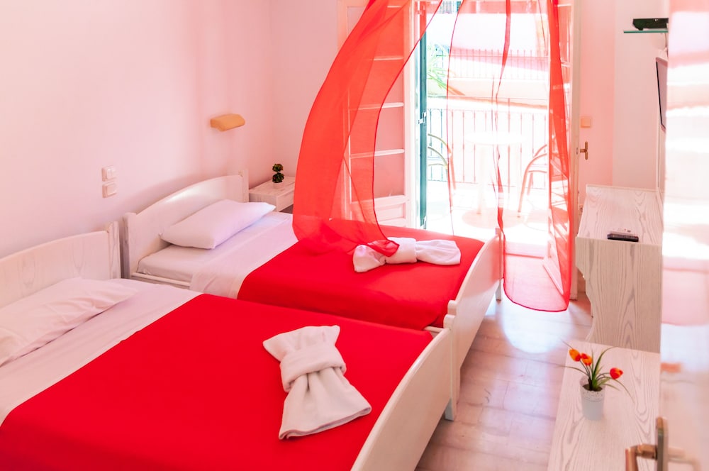 1 BEDROOM, ECONOMY, STUDIO, KITCHENETTE