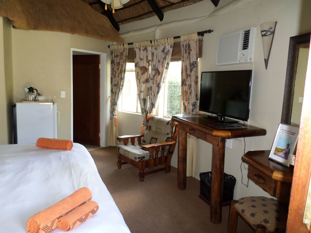 Ditholo Game Lodge 12/51