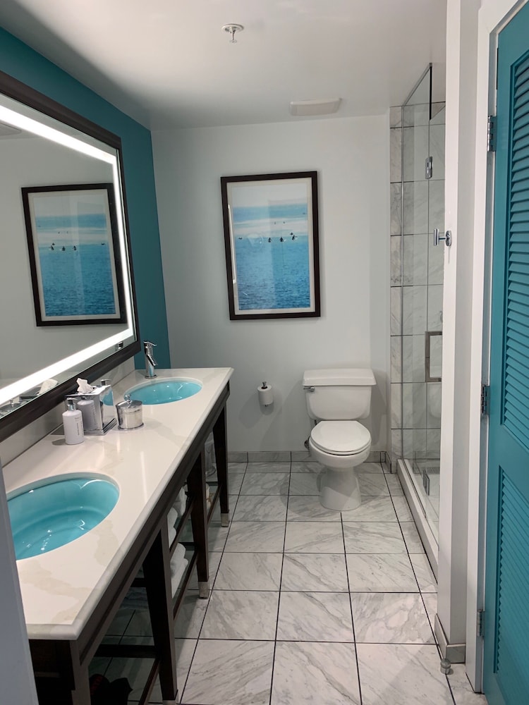 Kona Kai San Diego Resort 27/71