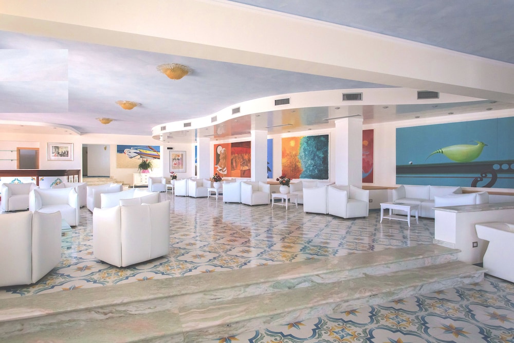 HOTEL FERRETTI 53/69
