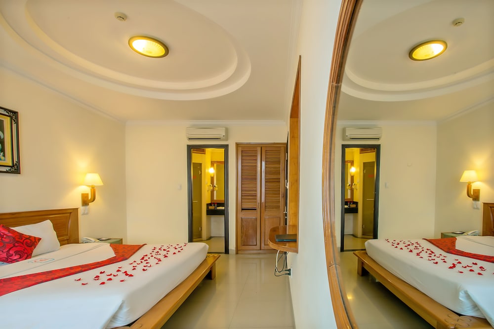 Golden Sea Hotel 6/41