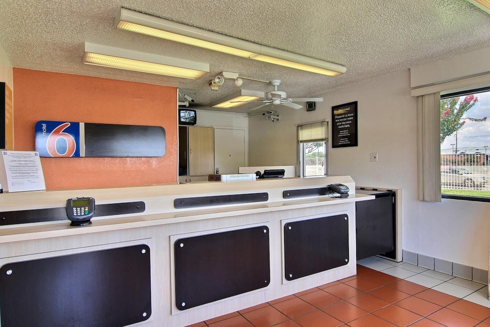 Motel6 Austin, TX 44/51
