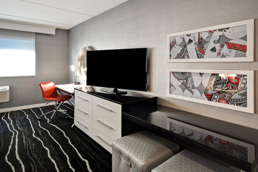 Doubletree By Hilton Deadwood At Cadillac Jack S 46/52