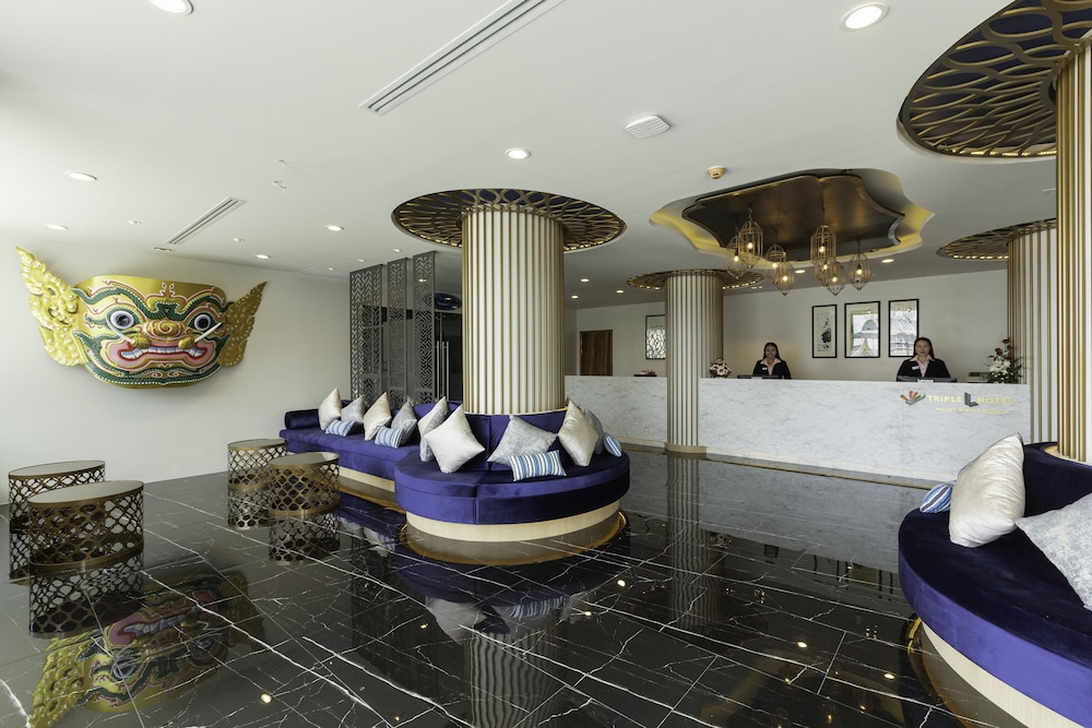 Kana Triple L Hotel 12/67