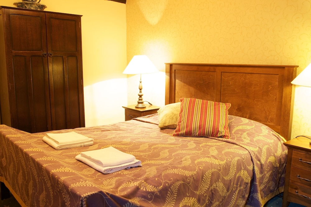 Superior, Triple, 1 Double and 1 Single Bed