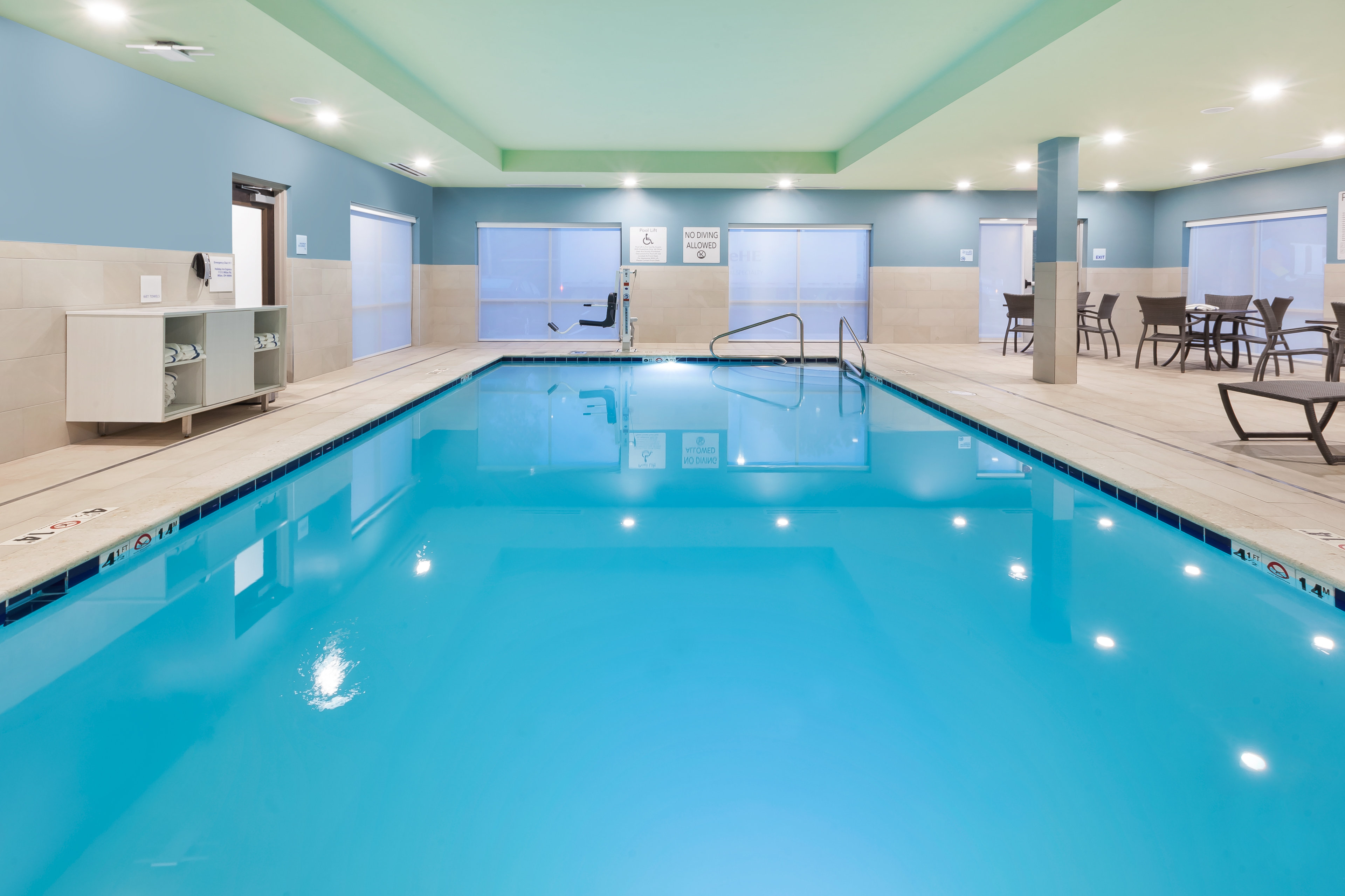 Holiday Inn Express Suites Milan Sandusky Area 14/25