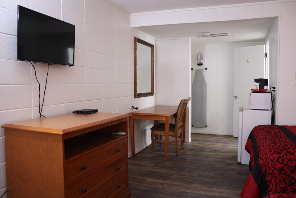 Capital O Budget Inn Ontario I-84 39/52