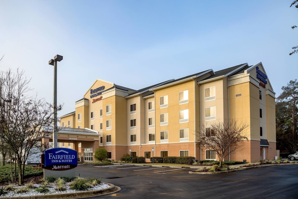 Fairfield Inn And Suites Lake City 1/50