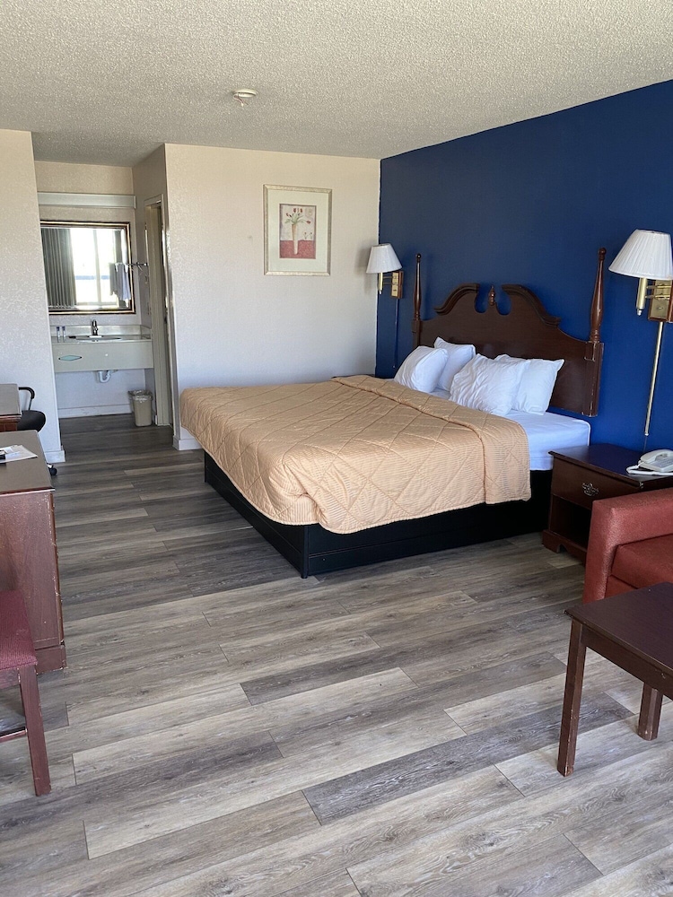 Motel6 Marianna, FL 26/60