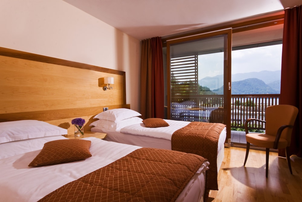 Hotel Lovec 19/47