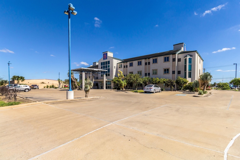 Motel6 Harlingen, TX in HARLINGEN - TX