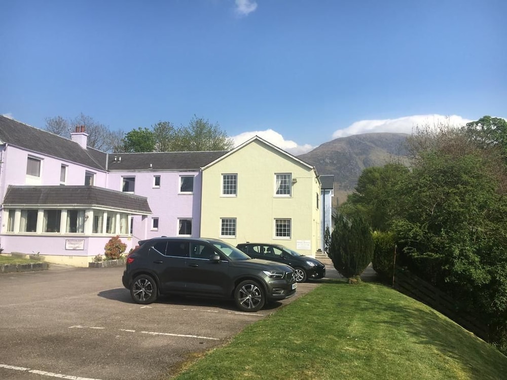 Glenlochy Nevis Bridge Apartments 22/27