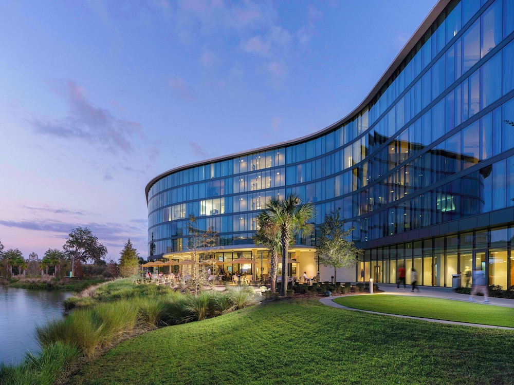 Hotel Eleo at the University of Florida 2/49